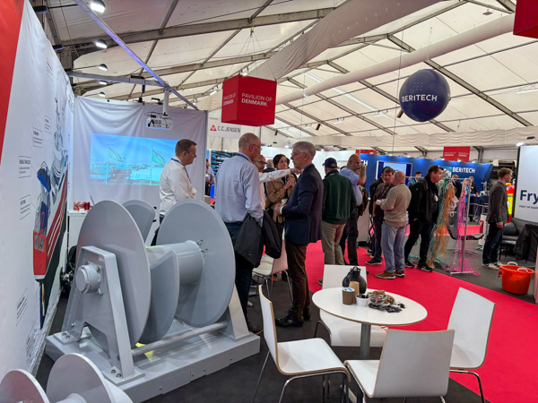 Visitors at AS SCAN’s stand during DanFish 2025, where the company presented its hydraulic winches and equipment.